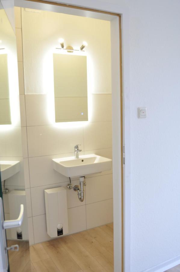 Akram Appartement II - Studio - Zentral Und Ruhig Hildesheim Bagian luar foto